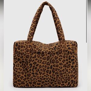 BAGGU CLOUD CARRY-ON